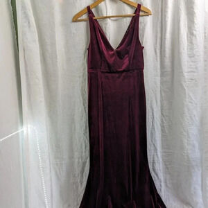 Lulu's burgundy velvet gown, PROM dress, formal gown, women's size small